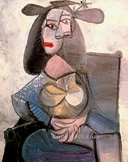 Femme dans un fauteuil 1948 Cubism Oil Paintings